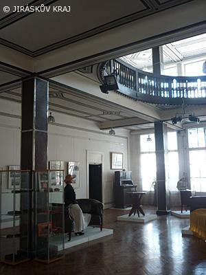 Dvorana s galerii